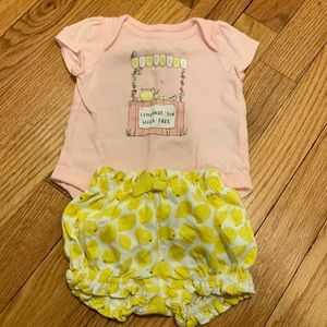 Baby Gap lemon onesie and shorts 0-3 month